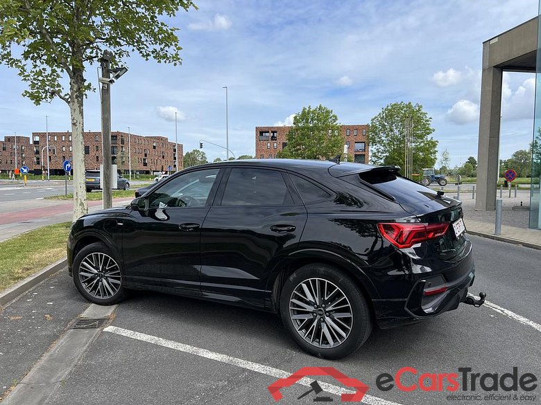 AUDI Q3 Sportback PHEV Audi Q3 Sportback S line 45 TFSI e  180(245) kW(pk) S tronic