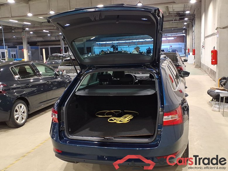 SKODA SUPERB COMBI 1.4 TSI PHEV 160KW DSG6 CLEVER #3
