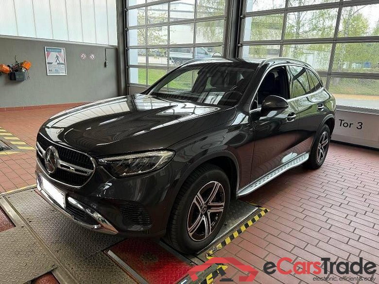 Mercedes-Benz GLC (BM 254)(06.2022->) DE - SUV5 GLC 300 e EU6d, 4Matic Avantgarde, 2022 - 2024