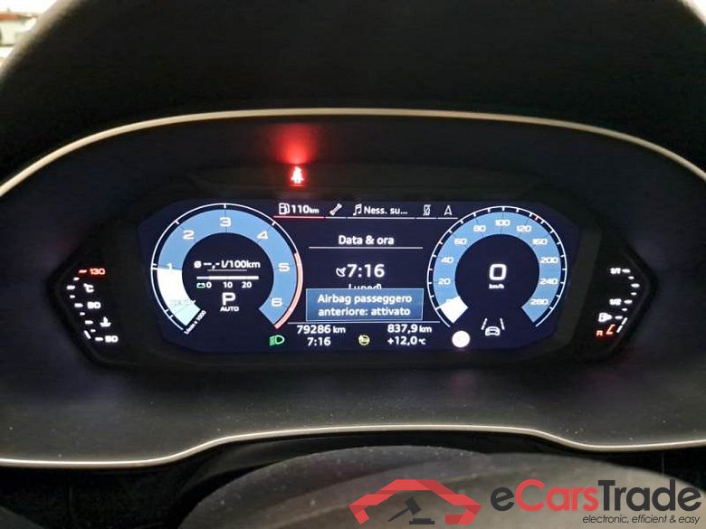 AUDI Q3 SPORTBACK / 2019 / 5P / SUV 35 TDI QUATTRO S TRONIC BUSINESS PLUS #4