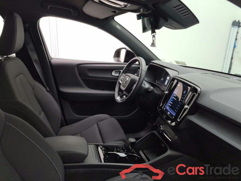 VOLVO XC40 RECHARGE CORE #3