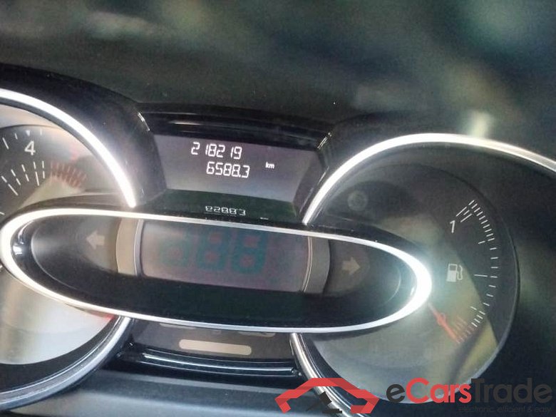 RENAULT CLIO / 2016 / 5P / BERLINA 1.5 DCI 75CV DUEL2 (AUTOCARRO) #4