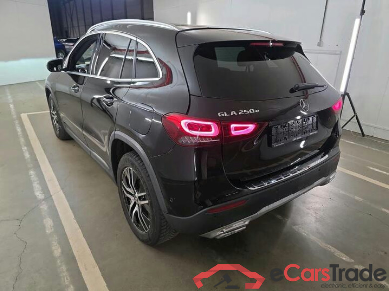 Mercedes GLA GLA GLA 250e Business Solution (PHEV) 160kW/218pk  5D/P Auto-7 #3
