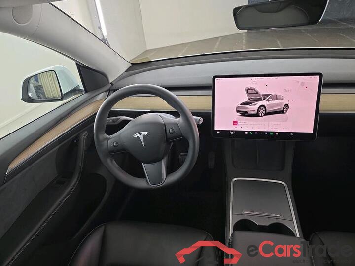Tesla Model Y Model Y RWD 255kW/347pk  5D/P Auto-1 - WLTP onvolledig #5