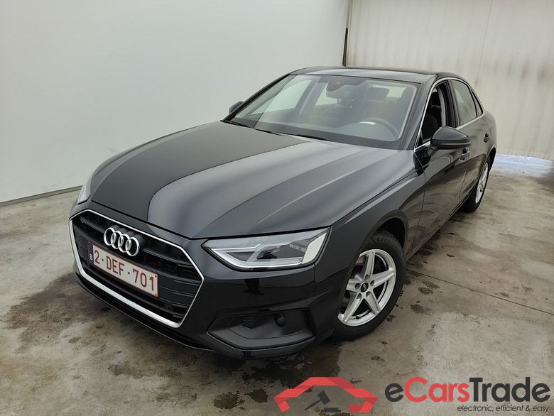 Audi A4 2.0 35 TFSi 110kW S tr. Attraction Bus. 4d