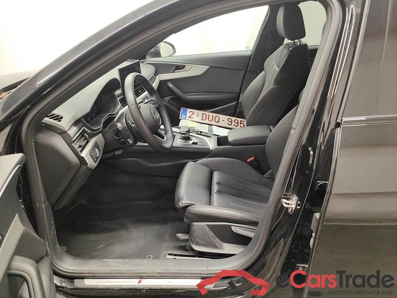 Audi A4 Avant 2.0 35 TFSi 110kW S tronic S line Busine 5d #3