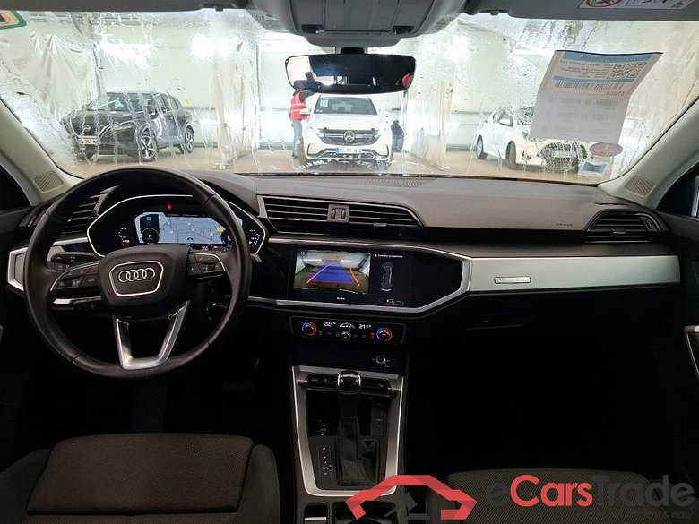 AUDI Q3 / 2018 / 5P / SUV 45 TFSI E 245 S TRONIC BUSINESS LINE #5