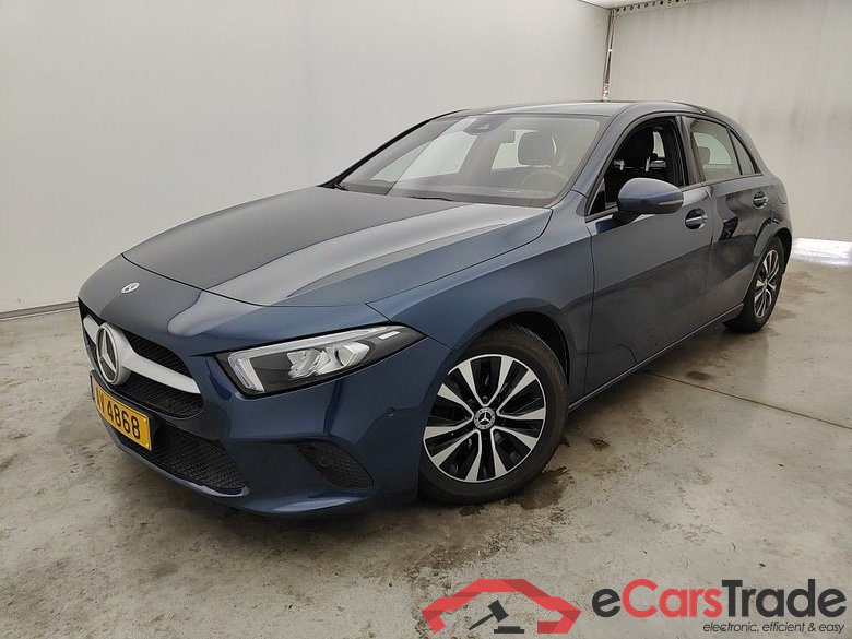 MERCEDES CLASSE A DIESEL (W177) A 180 d 116 Business Solution Essential 5d