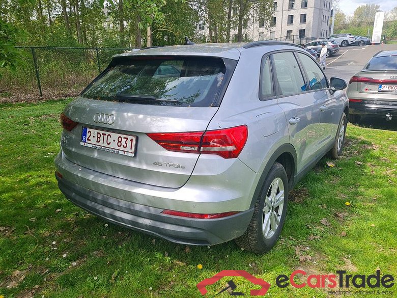 AUDI Q3 1.4 45 TFSI E S TRONIC #4