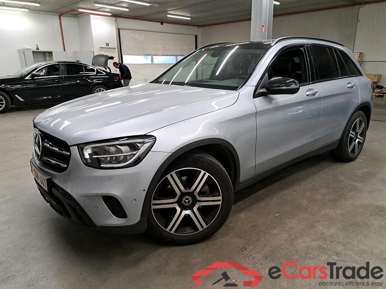 MERCEDES - MER GLC 200 d 163PK DCT Advantage With Thermotronic & Night Pack & Burmester Sound & Pano Sliding Roof #1