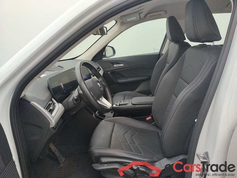 BMW iX1 xDrive30 (200kW) 5d #3