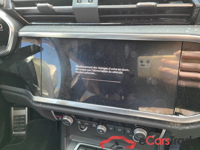 Audi Q3 45 TFSI e S tronic S Line 5d !!! Damaged car !!!! NO COC #4