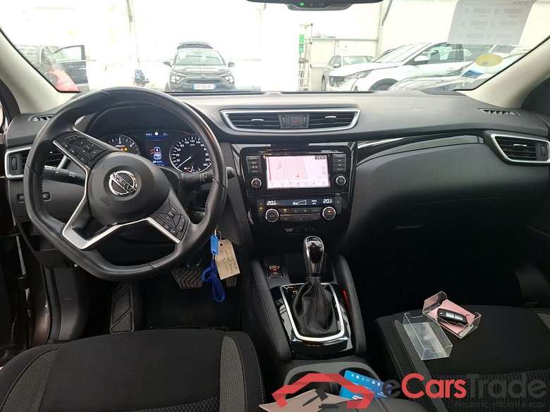 NISSAN Qashqai / 2017 / 5P / Crossover 1.5 DCI 115 DCT Business Edition #5