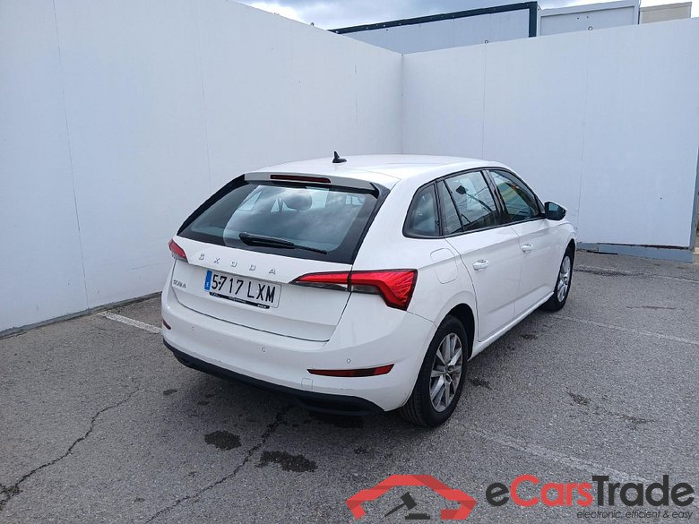 SKODA Scala / 2019 / 5P / berlina con portón 1.0 TGI 66KW (90CV) Active #2