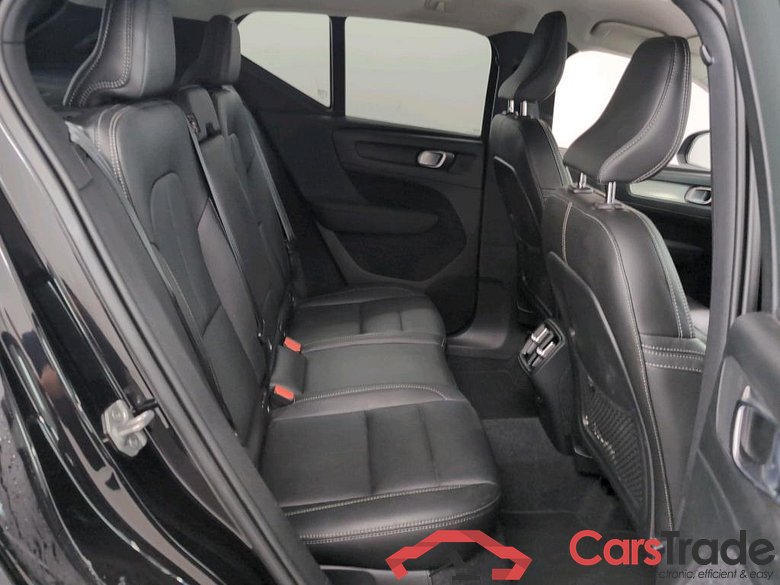 VOLVO XC40 1.5 T2 MOMENTUM PRO #6