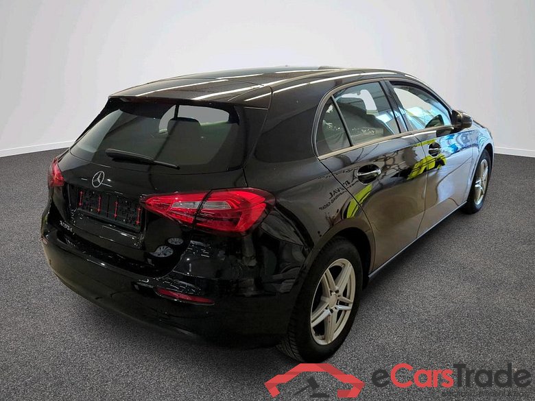 MERCEDES-BENZ A-Klasse A 180 d 8G-DCT 5d 85kW #2
