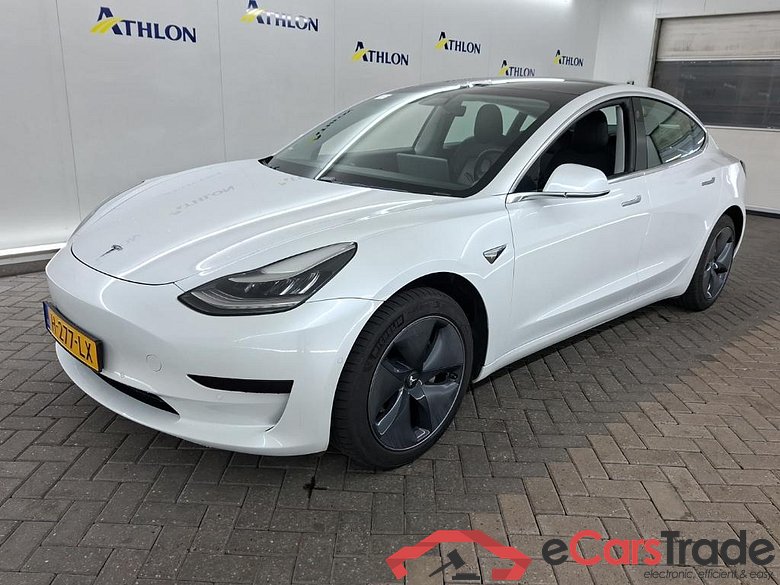 Tesla Model 3 Standard Range Plus RWD 4D 225kW
