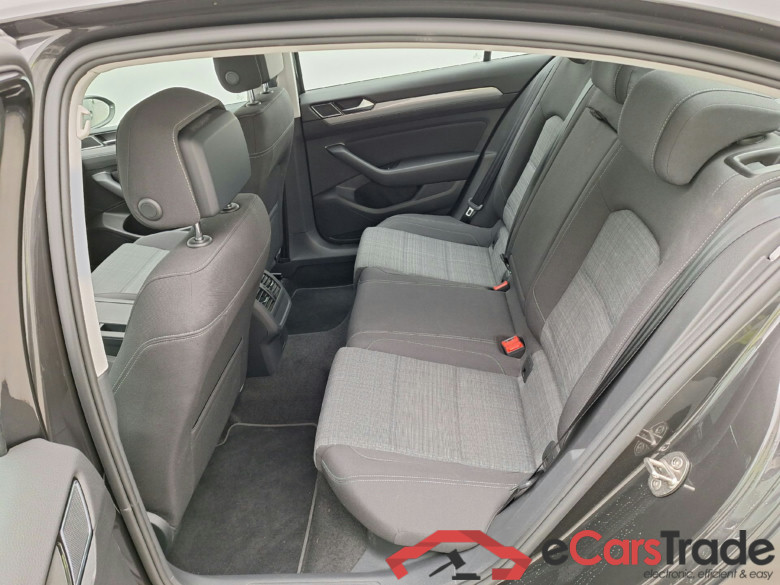 VW, Passat FL'19, Volkswagen Passat 2.0 TDI 110kW Style 4d #4