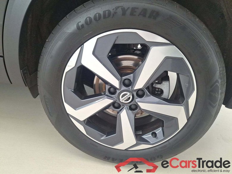 NISSAN QASHQAI 1.3 MHEV PREMIERE ED. AUT. #4