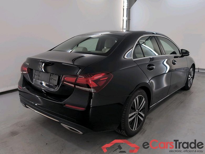 MERCEDES-BENZ A-CLASS LIMOUSINE 1.3 A 180 #4