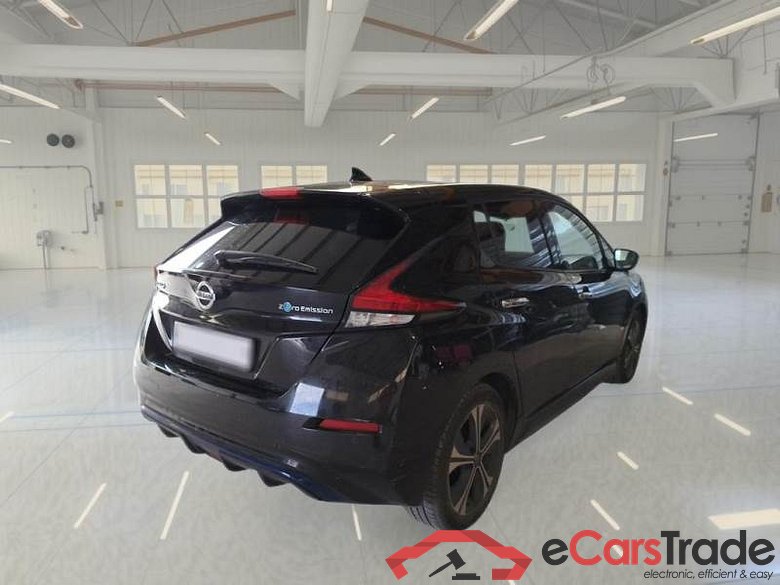 NISSAN LEAF / 2017 / 5P / BERLINA BUSINESS 40KWH #3