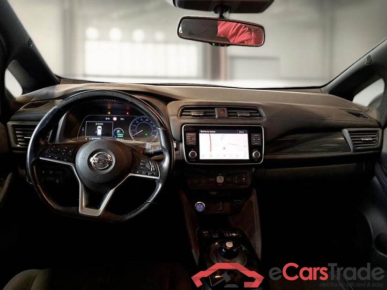 NISSAN LEAF / 2017 / 5P / BERLINA BUSINESS 40KWH #4