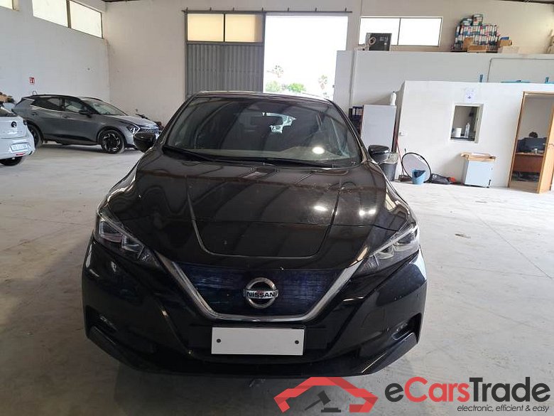 NISSAN LEAF / 2017 / 5P / BERLINA BUSINESS 40KWH #6