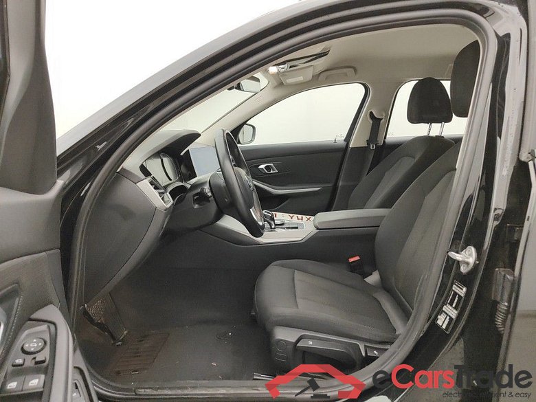 BMW 3 Reeks Touring 318dA (100 kW) 5d #3