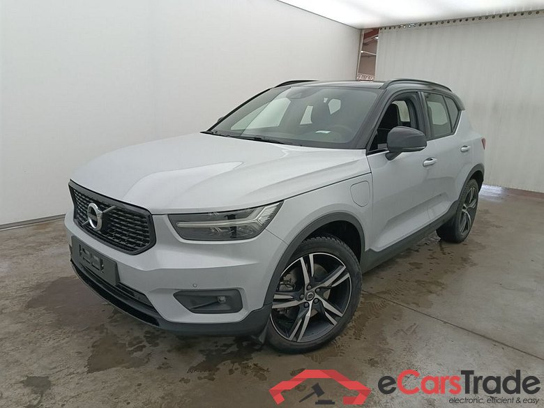 VOLVO XC40 1.5 T4 129 PHEV R-Design 5d #1