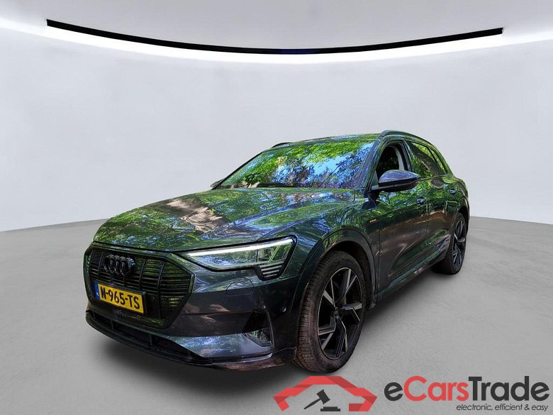 AUDI e-tron 300 kW #1