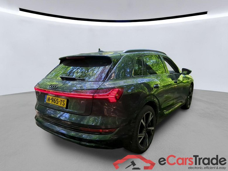 AUDI e-tron 300 kW #6