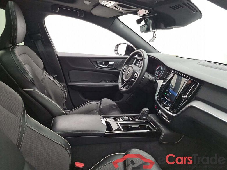 VOLVO V60 2.0 T8 TE AWD R-Des. #3