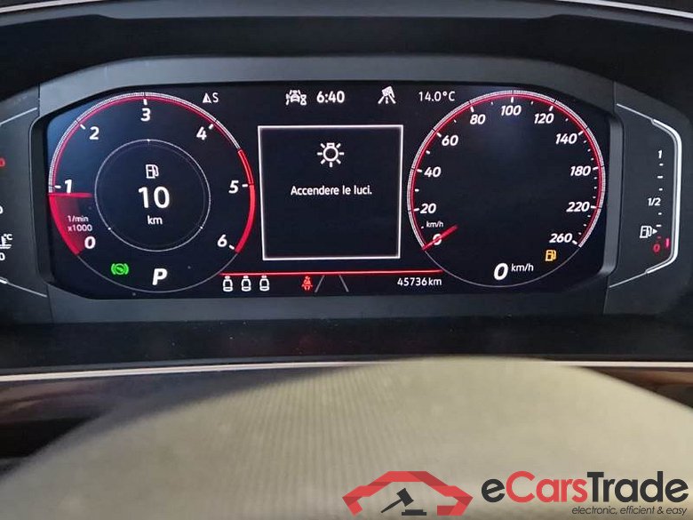 VOLKSWAGEN TIGUAN / 2020 / 5P / SUV 2.0 TDI SCR 110KW R-LINE DSG 4MOTION #4
