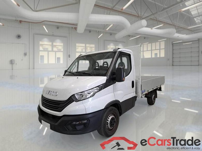 IVECO DAILY / 2021 / 2P / CABINATO 35S12 3450 RUOTE SINGOLE #1