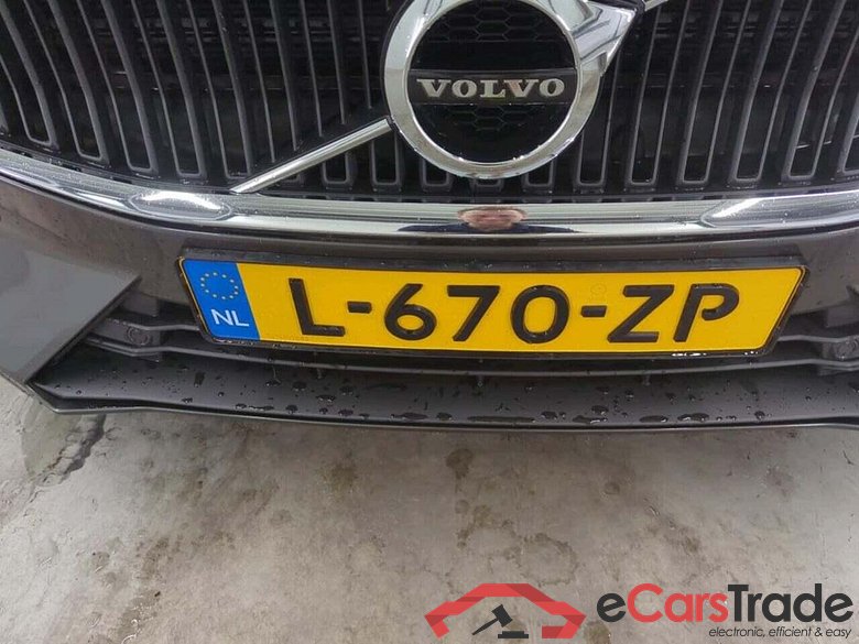 VOLVO V60 2.0 B4 Momen Bns #4
