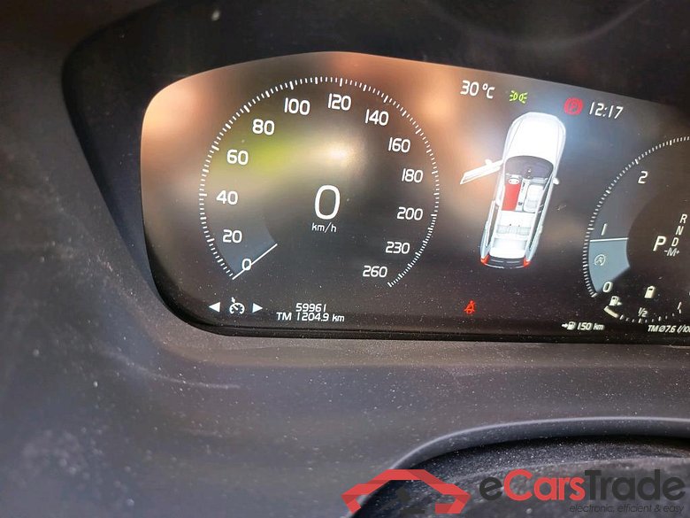 VOLVO XC60 / 2017 / 5P / todoterreno 2.0 B4 D AWD Business Plus Auto #5