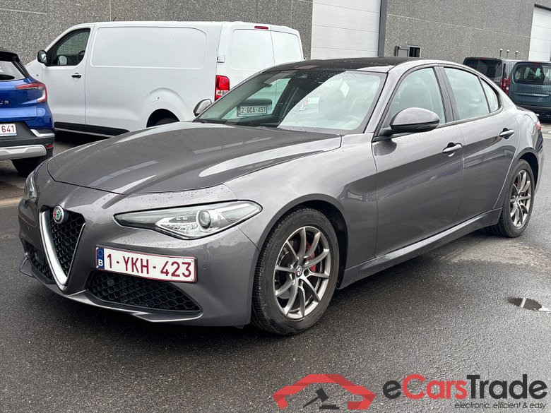 Alfa Romeo Giulia 2.2 JTDm Aut. Pano LED-Xenon 1/2 Leather KeylessGo Klima PDC ... #1
