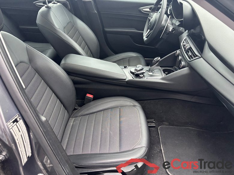 Alfa Romeo Giulia 2.2 JTDm Aut. Pano LED-Xenon 1/2 Leather KeylessGo Klima PDC ... #6