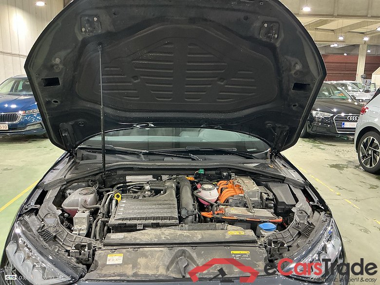 AUDI A3 SPORTBACK 1.4 40 TFSI E S TRONIC SPORTB ATTRACTION #6