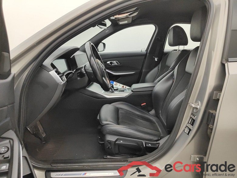 BMW 3 Reeks Berline 318dA (110 kW) 4d #3