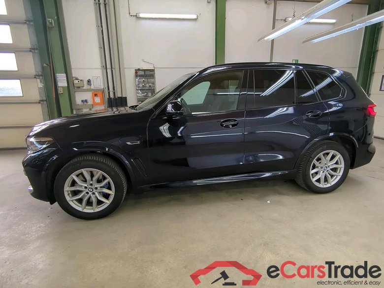 Baureihe X5 xDrive 45 e M Sport 3.0 290KW AT8 E6d #6