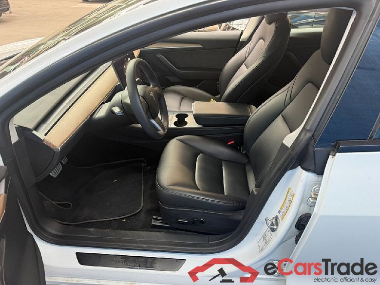 TESLA Model 3 Langstreckenbatt. Allradantrieb Dual Motor Performance 4d 377kW #4