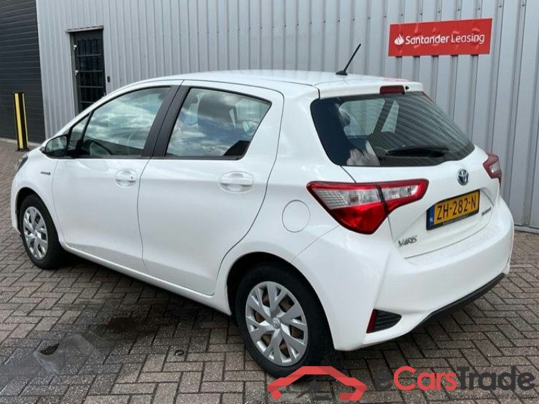 TOYOTA YARIS 1.5vvti hybrid active 74kW cvt aut #3