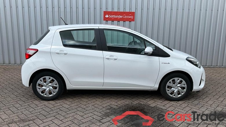 TOYOTA YARIS 1.5vvti hybrid active 74kW cvt aut #6