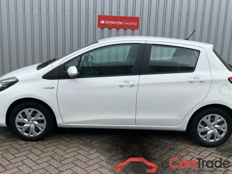 TOYOTA YARIS 1.5vvti hybrid active 74kW cvt aut #2