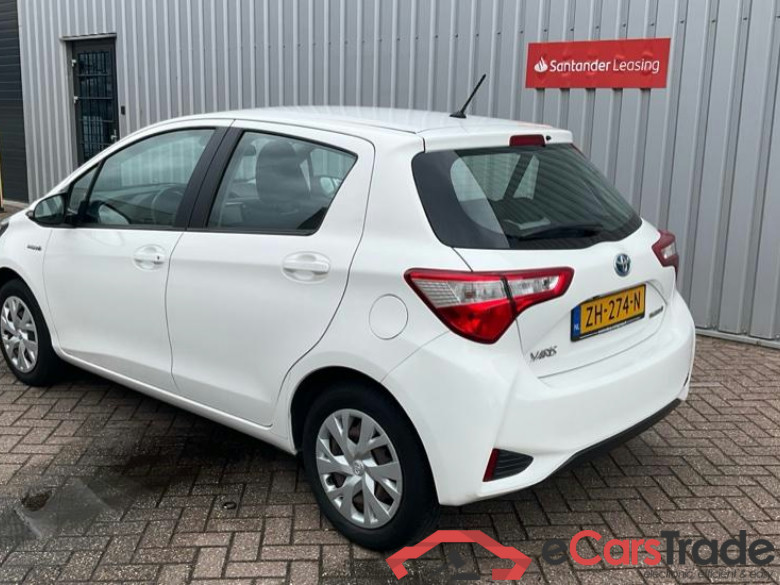 TOYOTA YARIS 1.5vvti hybrid active 74kW cvt aut #3