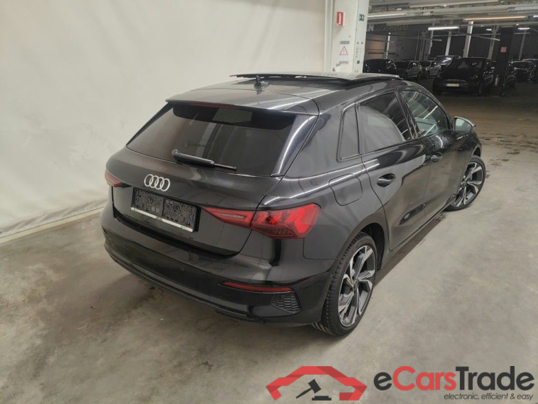 Audi A3 Sportback 1.4 40 TFSI e Advanced 5d #2