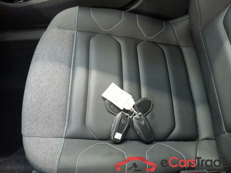 CITROEN C4 - 2021 1.2 PureTech 131hp Shine Pack S&S (EU6.4) 5d #4