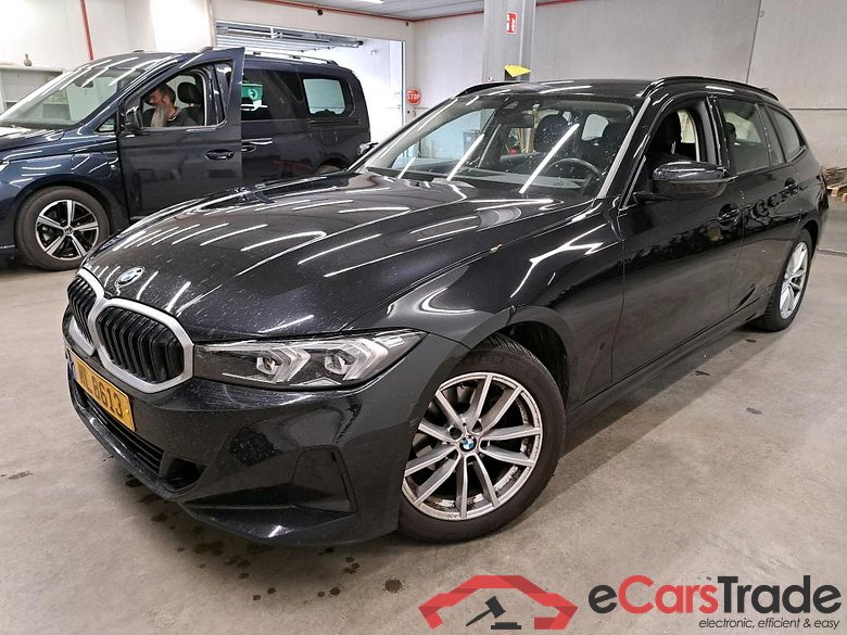 BMW - BMW 3 TOURING 318dA 150PK With Climatic & Navigation