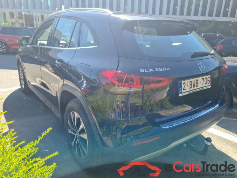 MERCEDES-BENZ GLA 1.3 GLA 250 E DCT BUSINESS SOLUTION #3